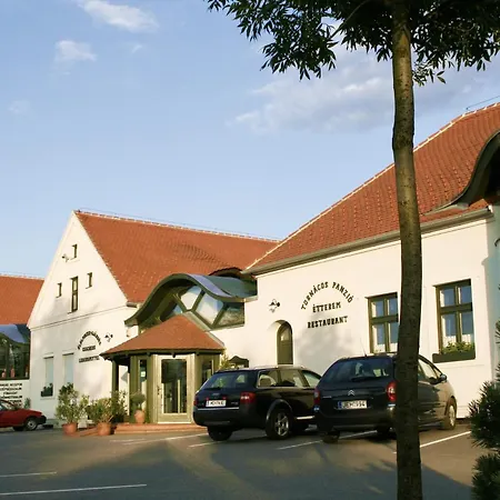 Tornacos - Hotell