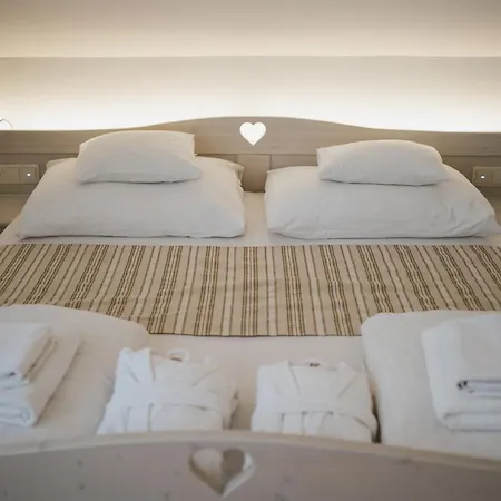 Tornacos - Hotell