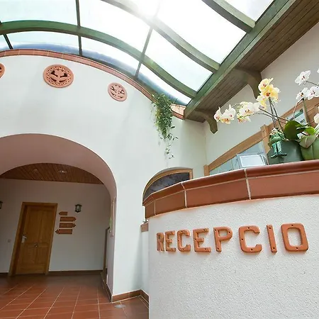 Hotel Tornácos - Hegykő