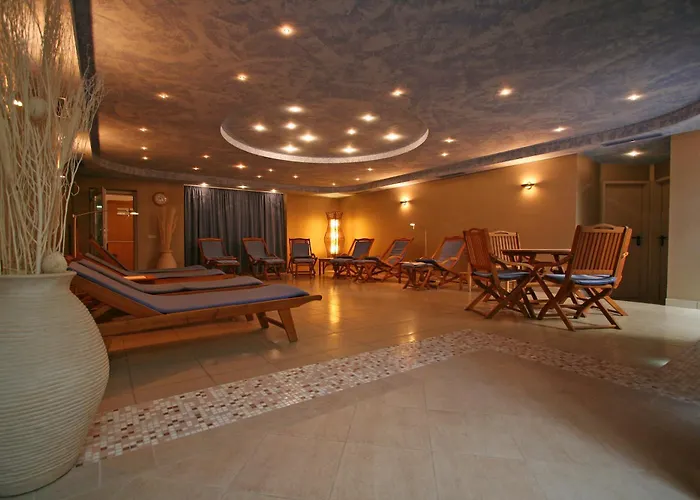 Tornacos - Hotell 3*