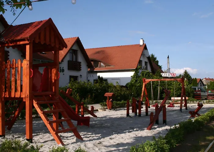 Tornacos - Hotell 3*