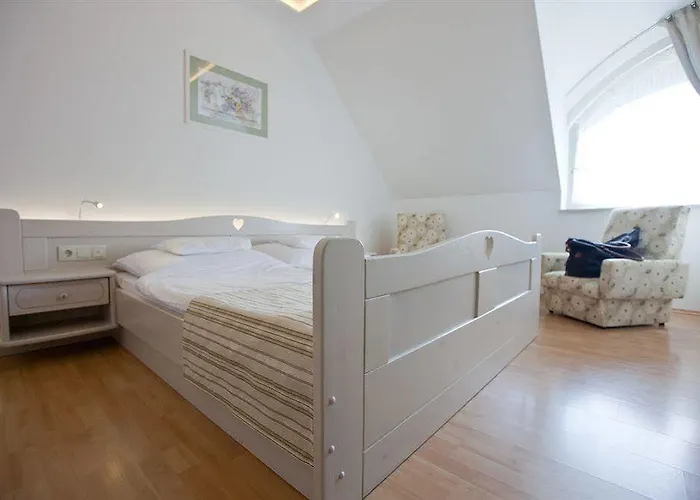 Tornacos - Hotell 3*